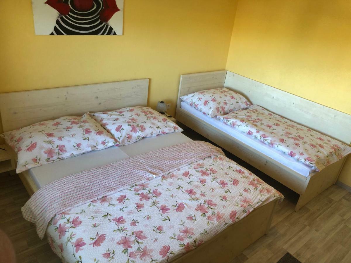 Ferienwohnung Hekel'S Privat Závažná Poruba Exterior foto